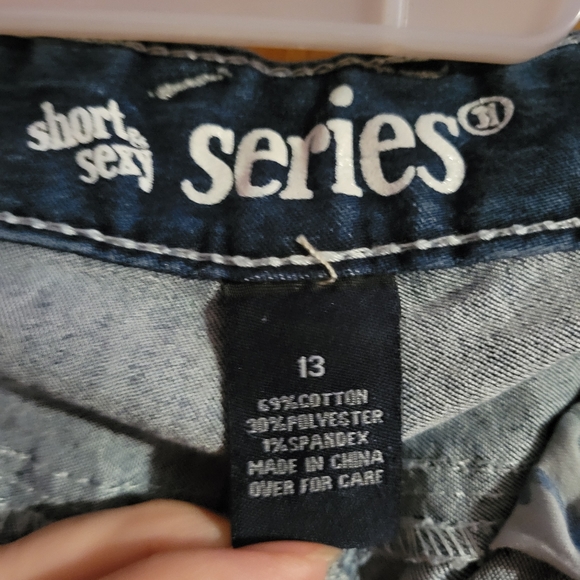 Jeans - Picture 2 of 3